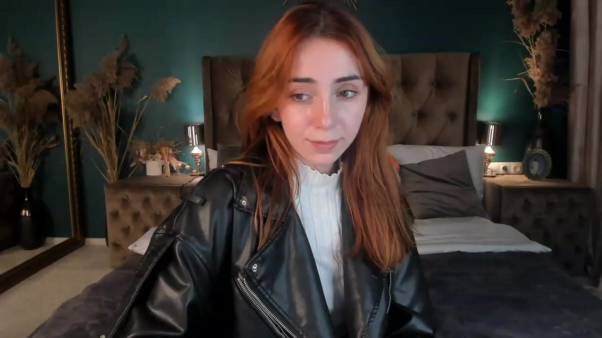 Gallery image thumbnail from ElsaYoung's myfreecams stream on, 11/16/2023, 20:35 image 12 of 20