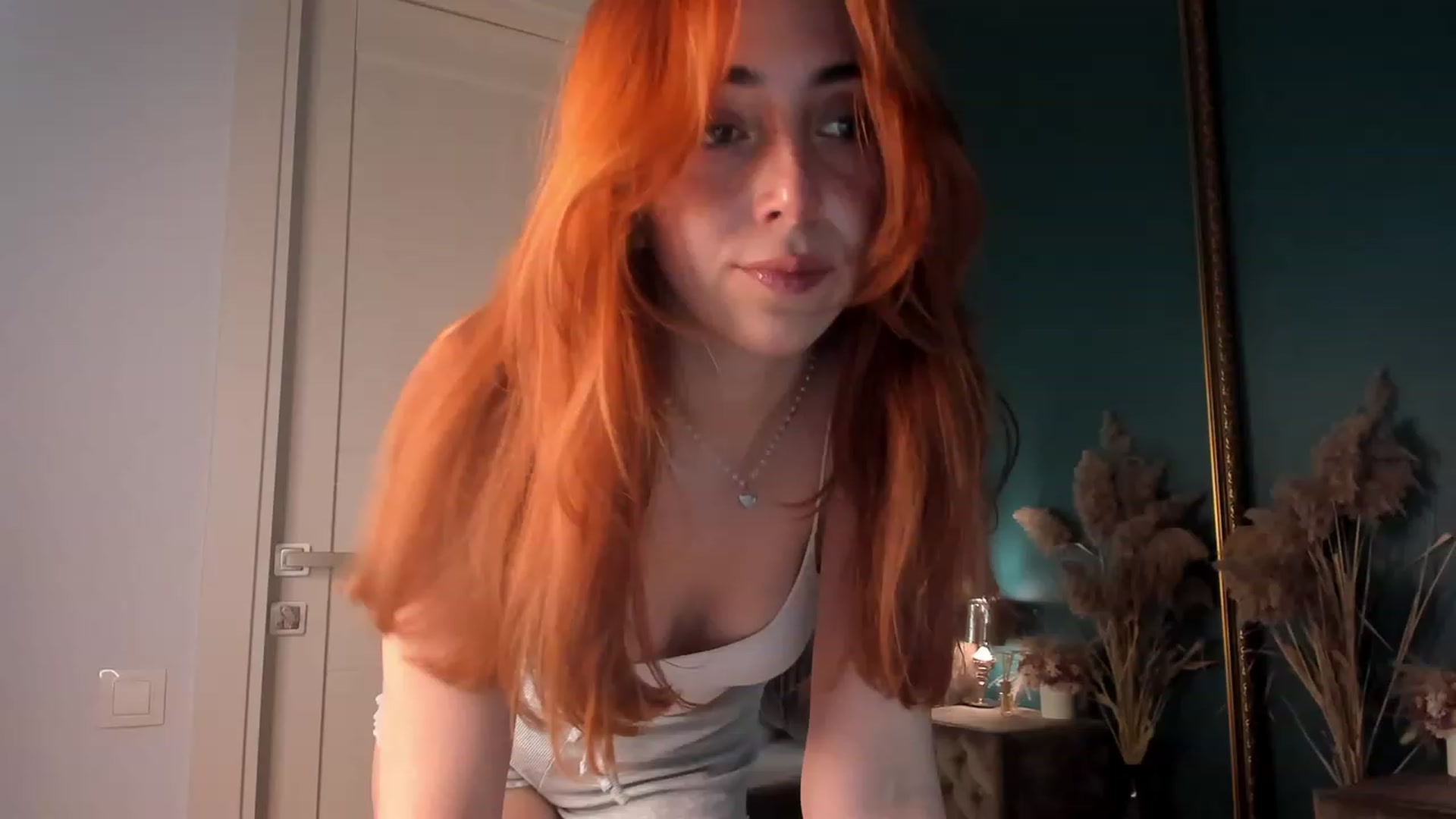 Gallery image thumbnail from ElsaYoung's myfreecams stream on, 11/17/2023, 13:29 image 9 of 20