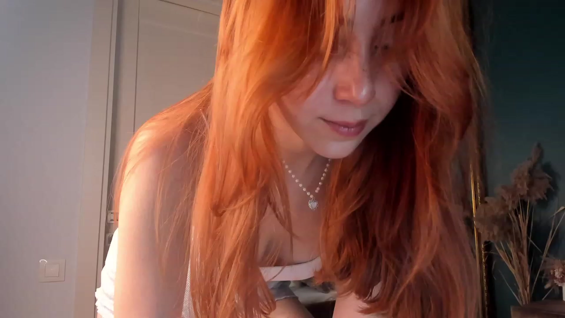 Gallery image thumbnail from ElsaYoung's myfreecams stream on, 11/17/2023, 13:29 image 19 of 20