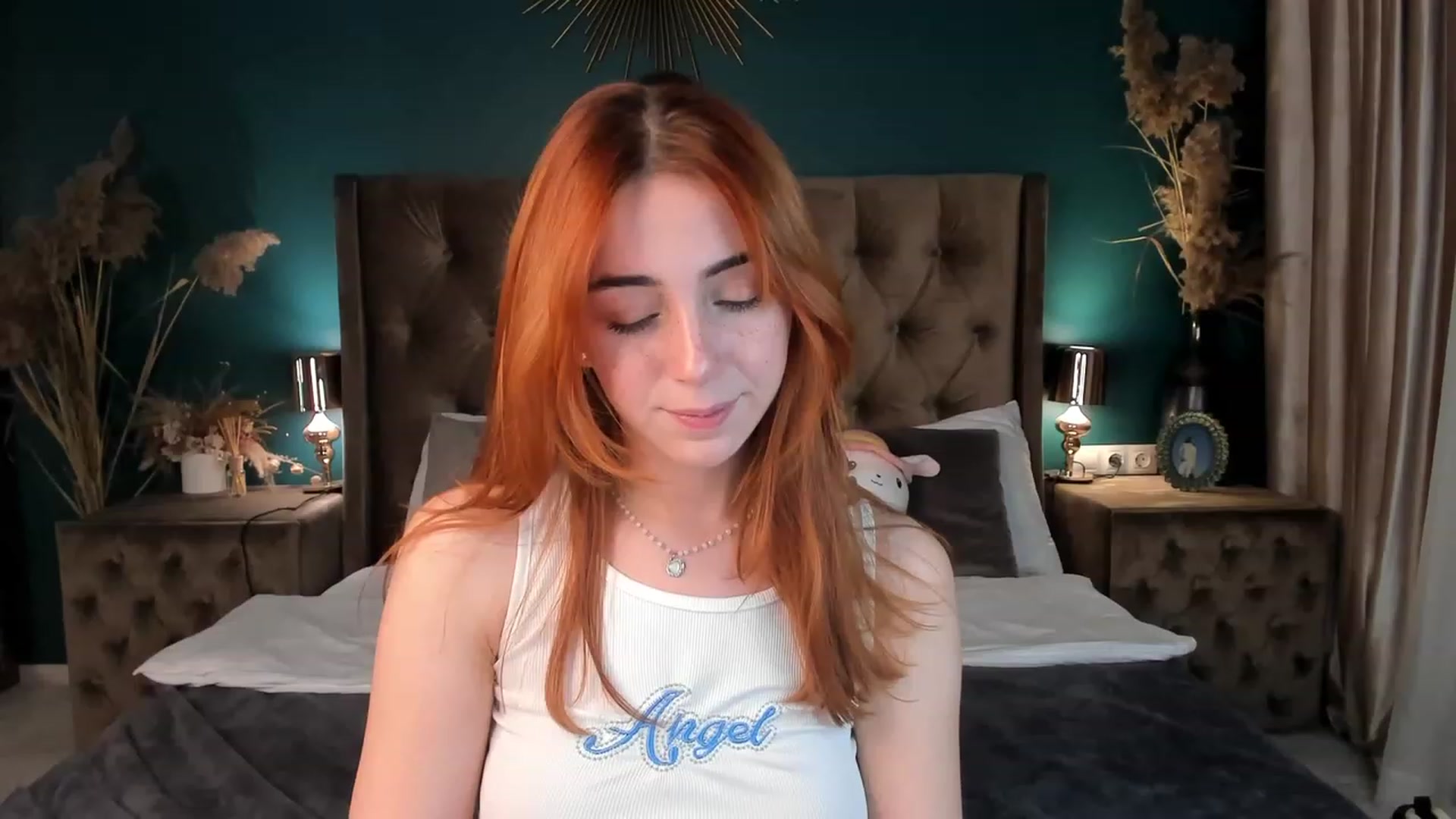 Gallery image thumbnail from ElsaYoung's myfreecams stream on, 11/19/2023, 20:54 image 10 of 20
