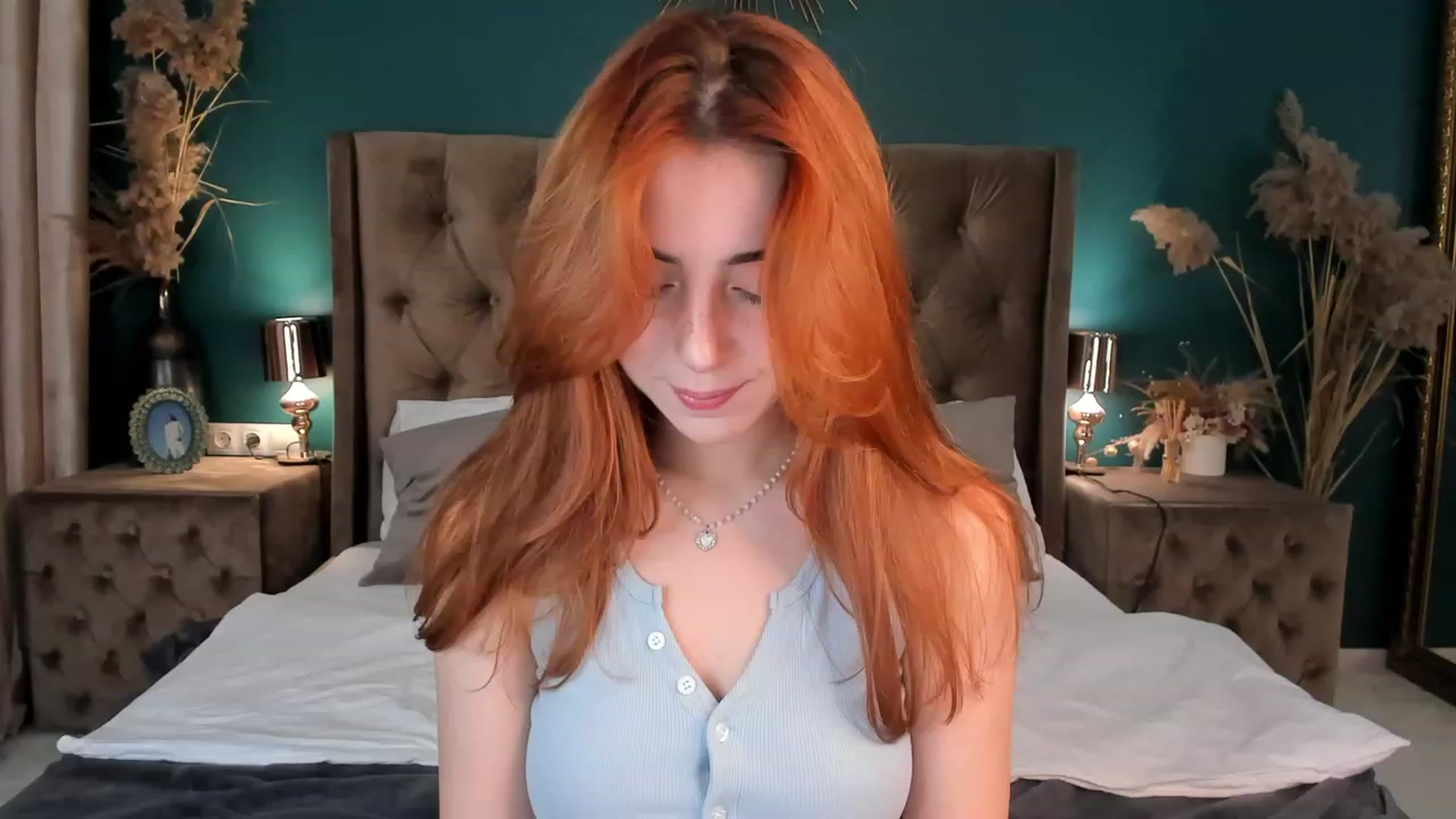 Gallery image thumbnail from ElsaYoung's myfreecams stream on, 11/21/2023, 14:13 image 2 of 20