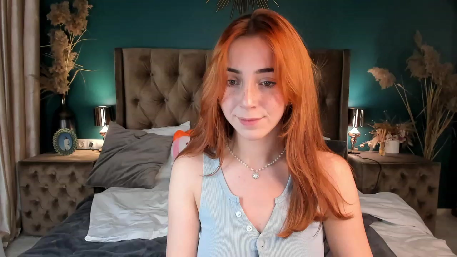 Gallery image thumbnail from ElsaYoung's myfreecams stream on, 11/21/2023, 16:23 image 4 of 20