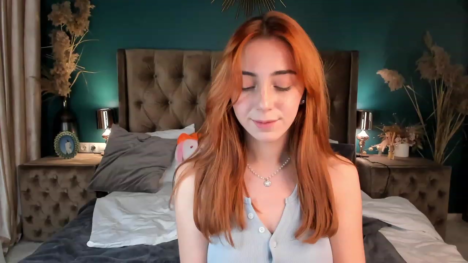 Gallery image thumbnail from ElsaYoung's myfreecams stream on, 11/21/2023, 16:23 image 3 of 20