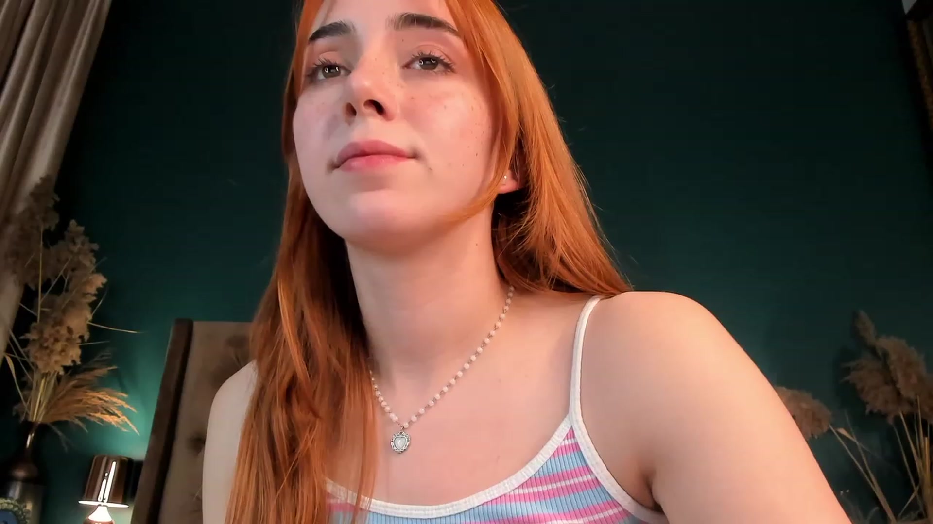 Gallery image thumbnail from ElsaYoung's myfreecams stream on, 11/24/2023, 16:40 image 10 of 20