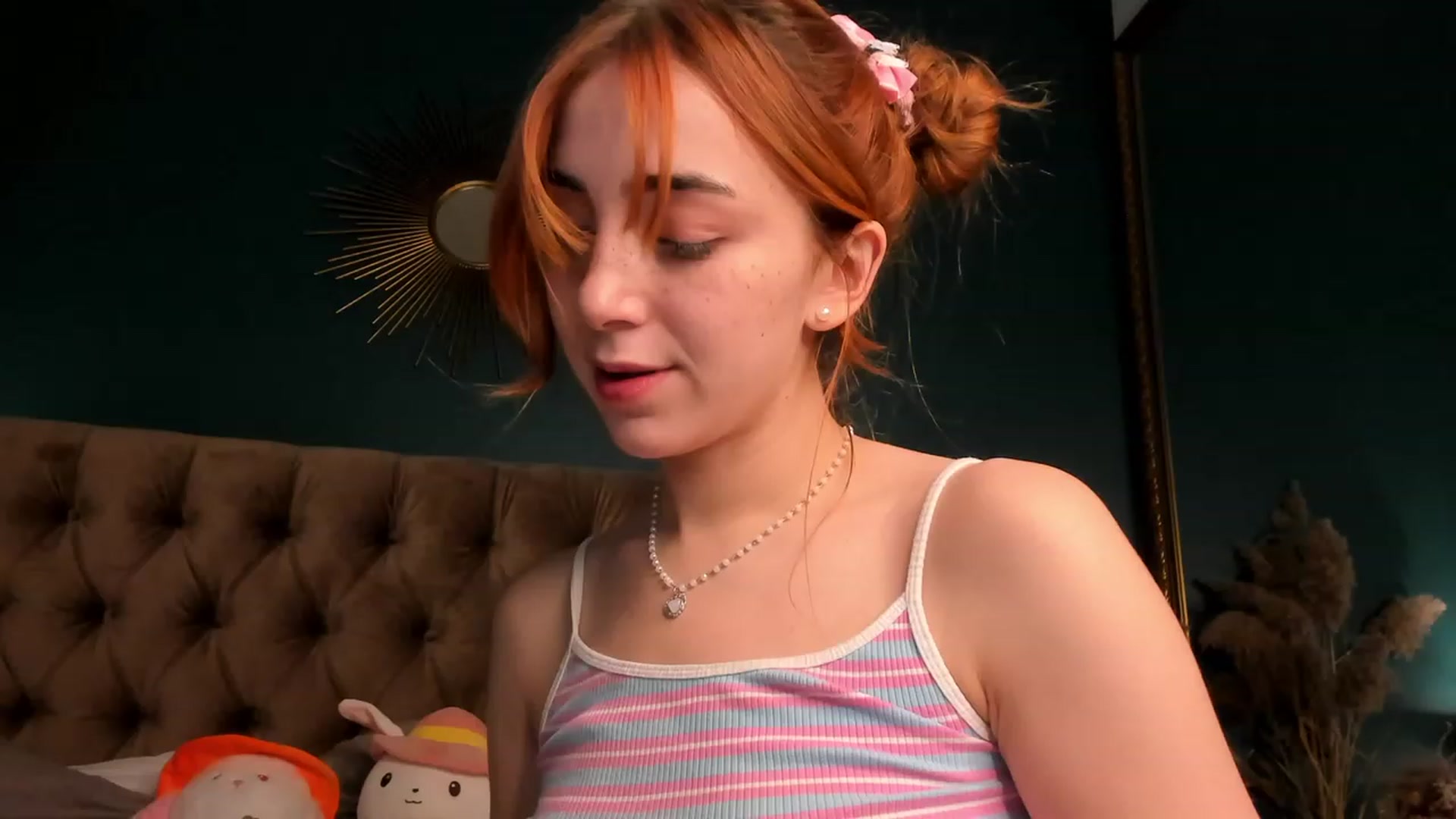 Gallery image thumbnail from ElsaYoung's myfreecams stream on, 11/24/2023, 20:29 image 13 of 20