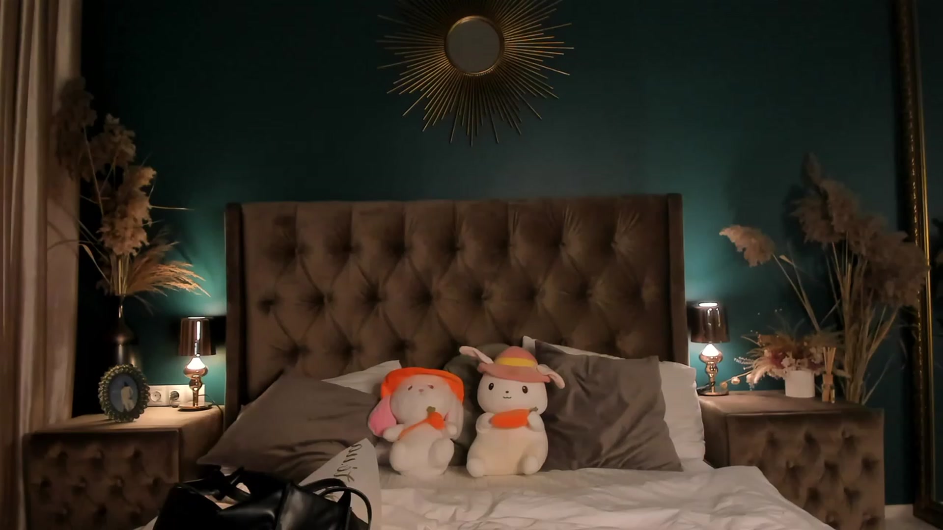 Gallery image thumbnail from ElsaYoung's myfreecams stream on, 11/24/2023, 20:29 image 20 of 20