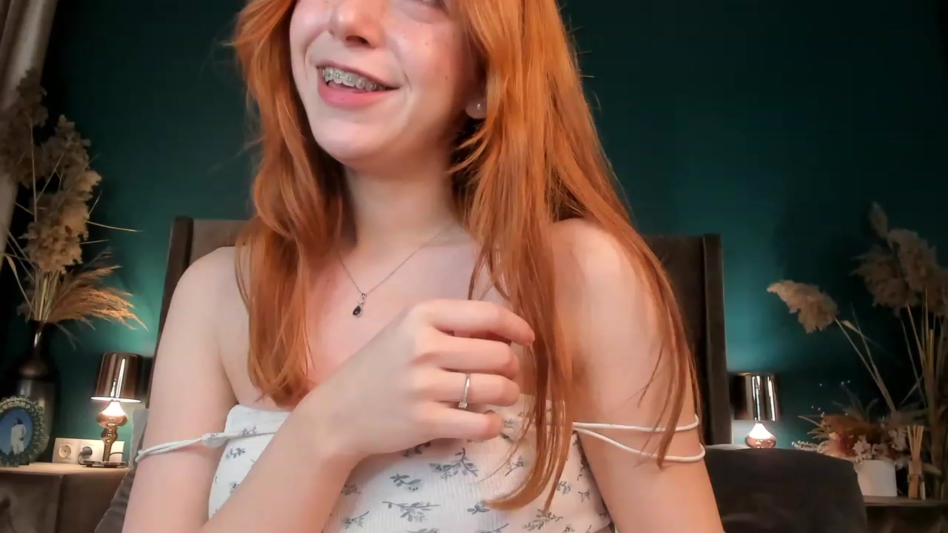 Gallery image thumbnail from ElsaYoung's myfreecams stream on, 11/26/2023, 09:03 image 16 of 20