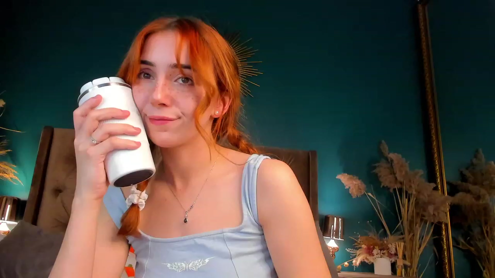 Gallery image thumbnail from ElsaYoung's myfreecams stream on, 11/28/2023, 14:58 image 12 of 20
