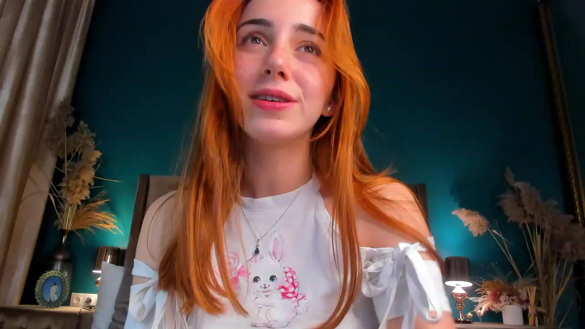 Gallery image thumbnail from ElsaYoung's myfreecams stream on, 11/30/2023, 18:22 image 6 of 20