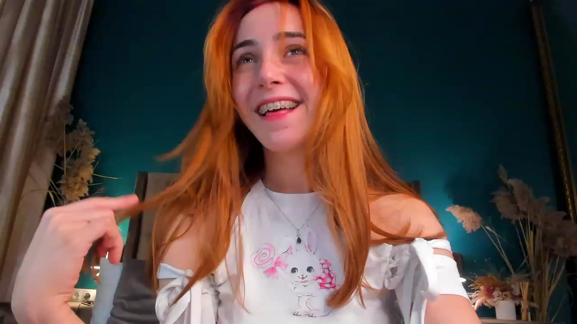 Gallery image thumbnail from ElsaYoung's myfreecams stream on, 11/30/2023, 18:22 image 2 of 20