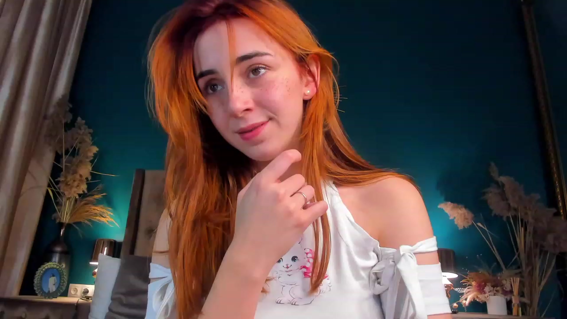Gallery image thumbnail from ElsaYoung's myfreecams stream on, 11/30/2023, 18:22 image 1 of 20