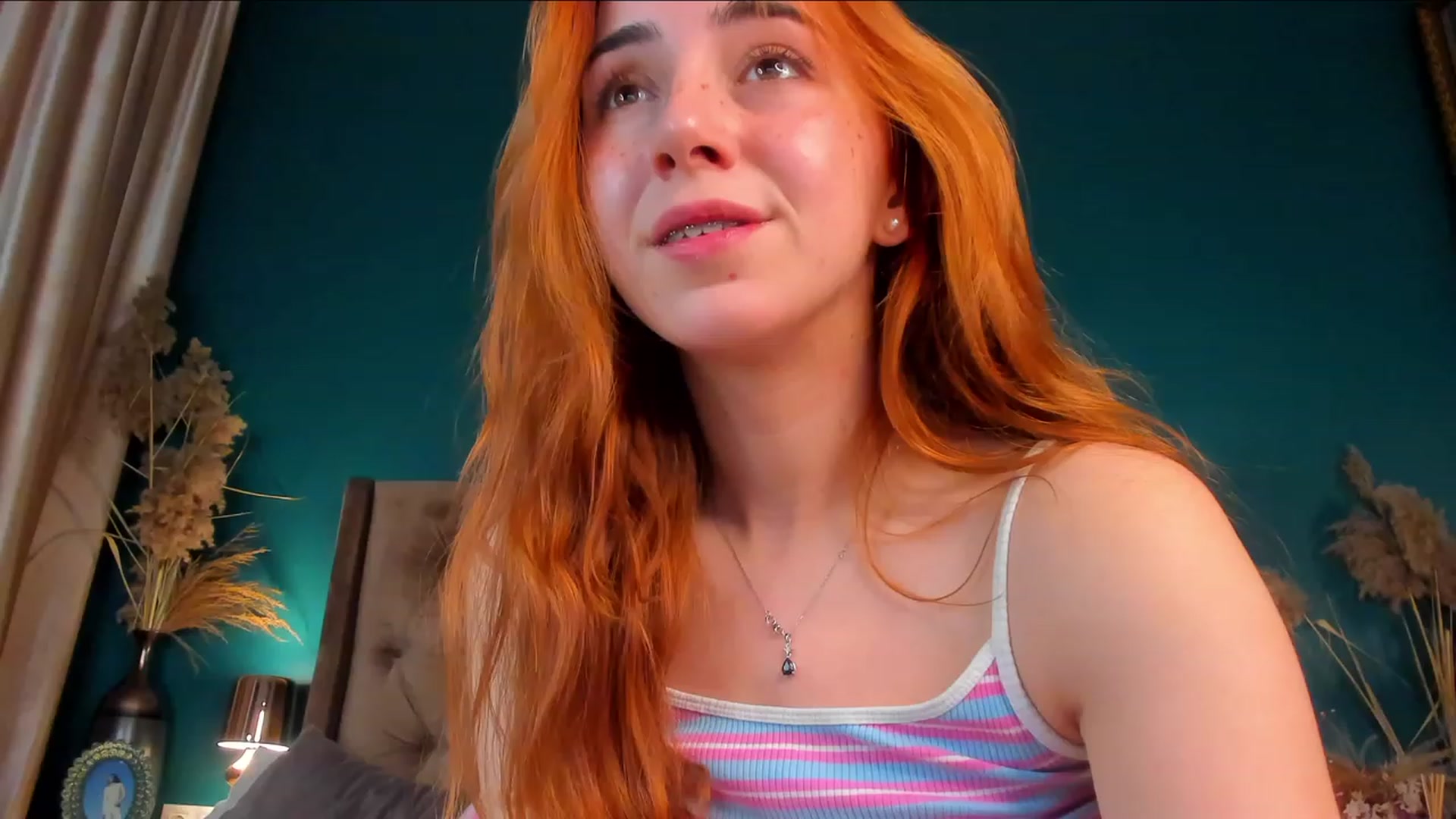 Gallery image thumbnail from ElsaYoung's myfreecams stream on, 12/01/2023, 08:57 image 6 of 20