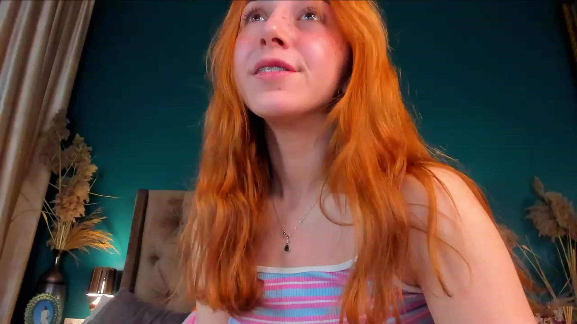 Gallery image thumbnail from ElsaYoung's myfreecams stream on, 12/01/2023, 08:57 image 8 of 20