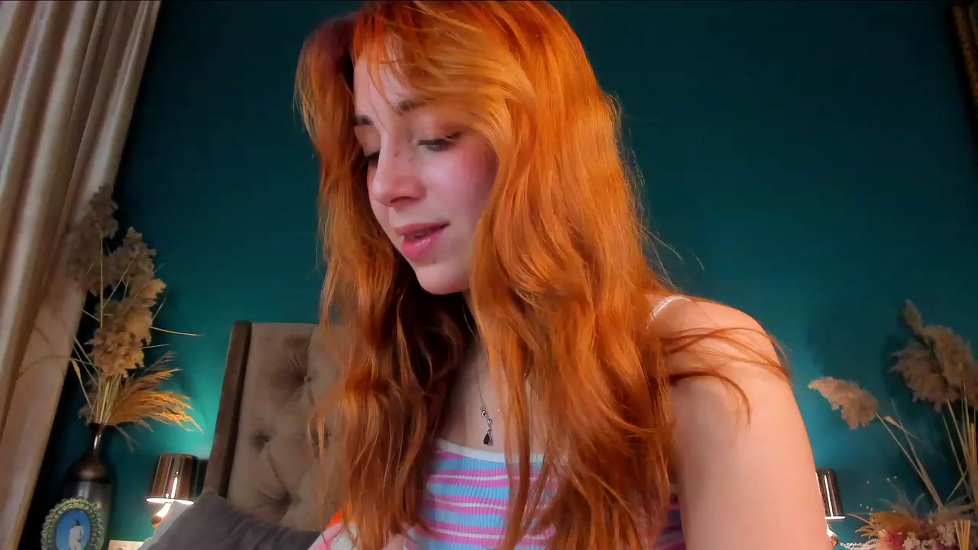 Gallery image thumbnail from ElsaYoung's myfreecams stream on, 12/01/2023, 08:57 image 9 of 20