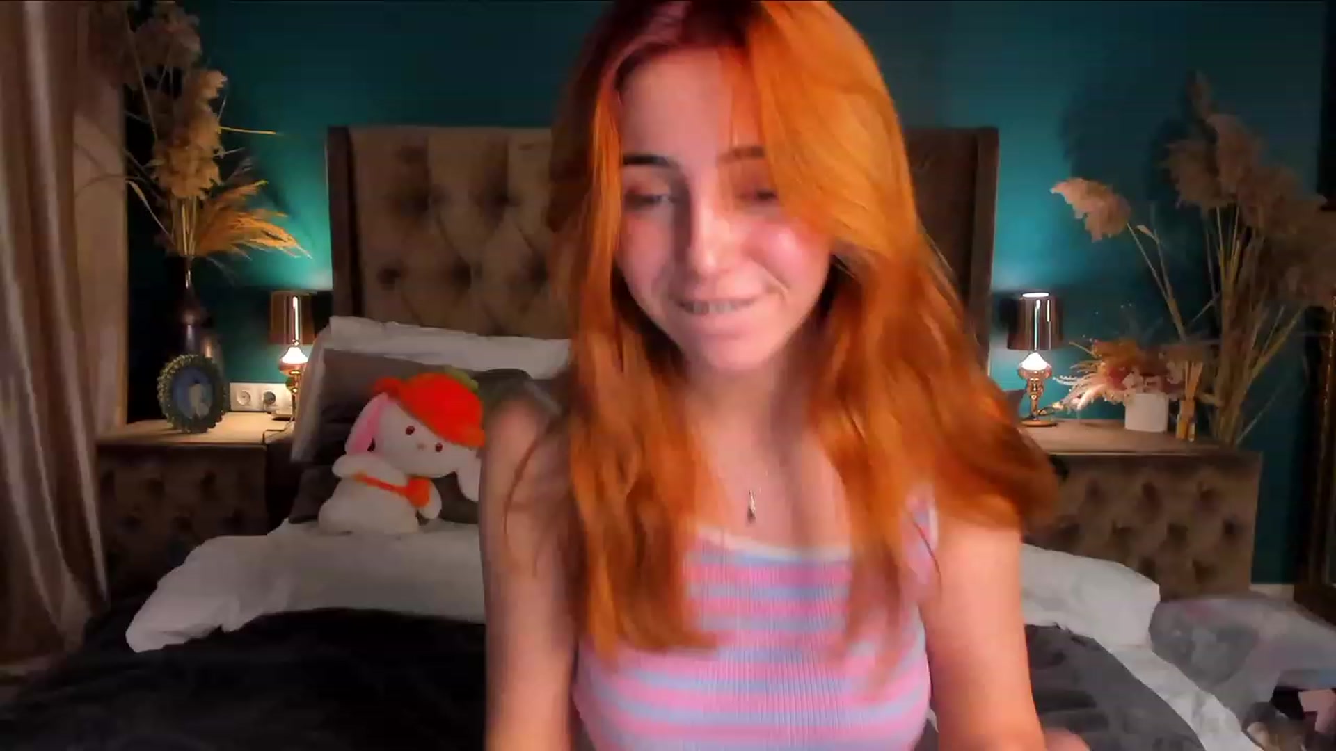 Gallery image thumbnail from ElsaYoung's myfreecams stream on, 12/01/2023, 14:16 image 4 of 20