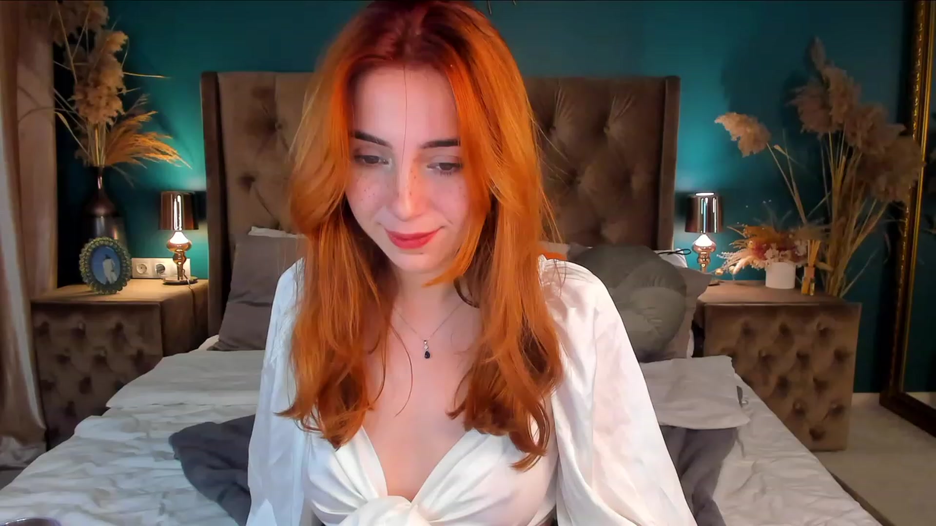 Gallery image thumbnail from ElsaYoung's myfreecams stream on, 12/02/2023, 08:41 image 17 of 20