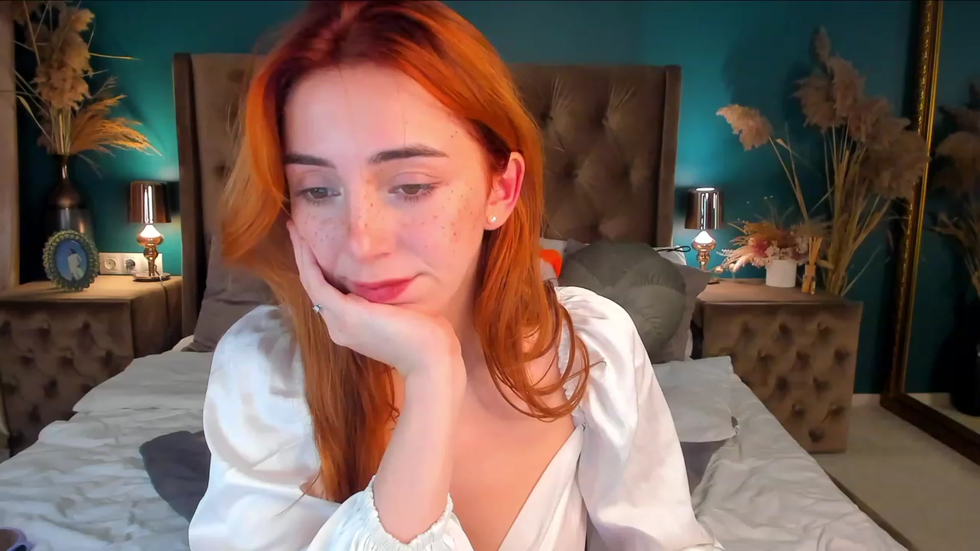 Gallery image thumbnail from ElsaYoung's myfreecams stream on, 12/02/2023, 08:41 image 20 of 20