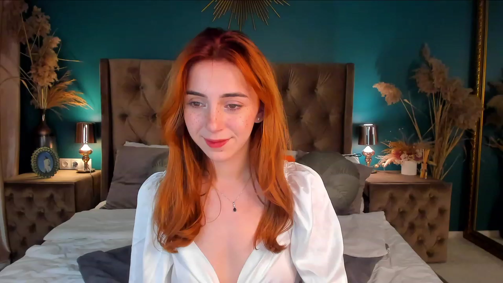 Gallery image thumbnail from ElsaYoung's myfreecams stream on, 12/02/2023, 08:41 image 18 of 20