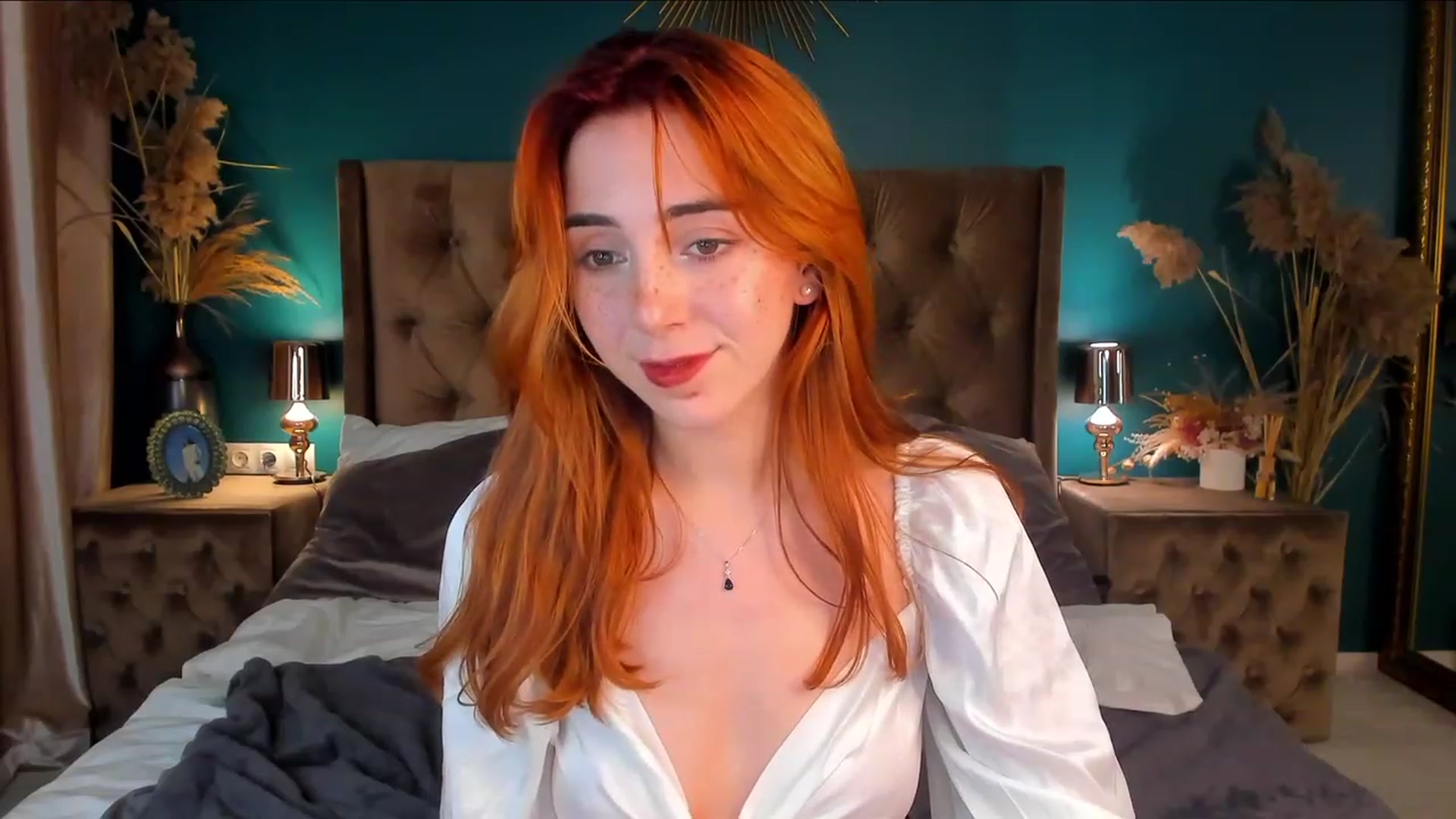 Gallery image thumbnail from ElsaYoung's myfreecams stream on, 12/02/2023, 09:35 image 8 of 20