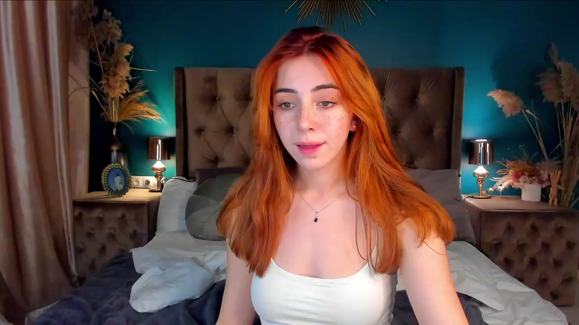 Gallery image thumbnail from ElsaYoung's myfreecams stream on, 12/03/2023, 10:08 image 11 of 20