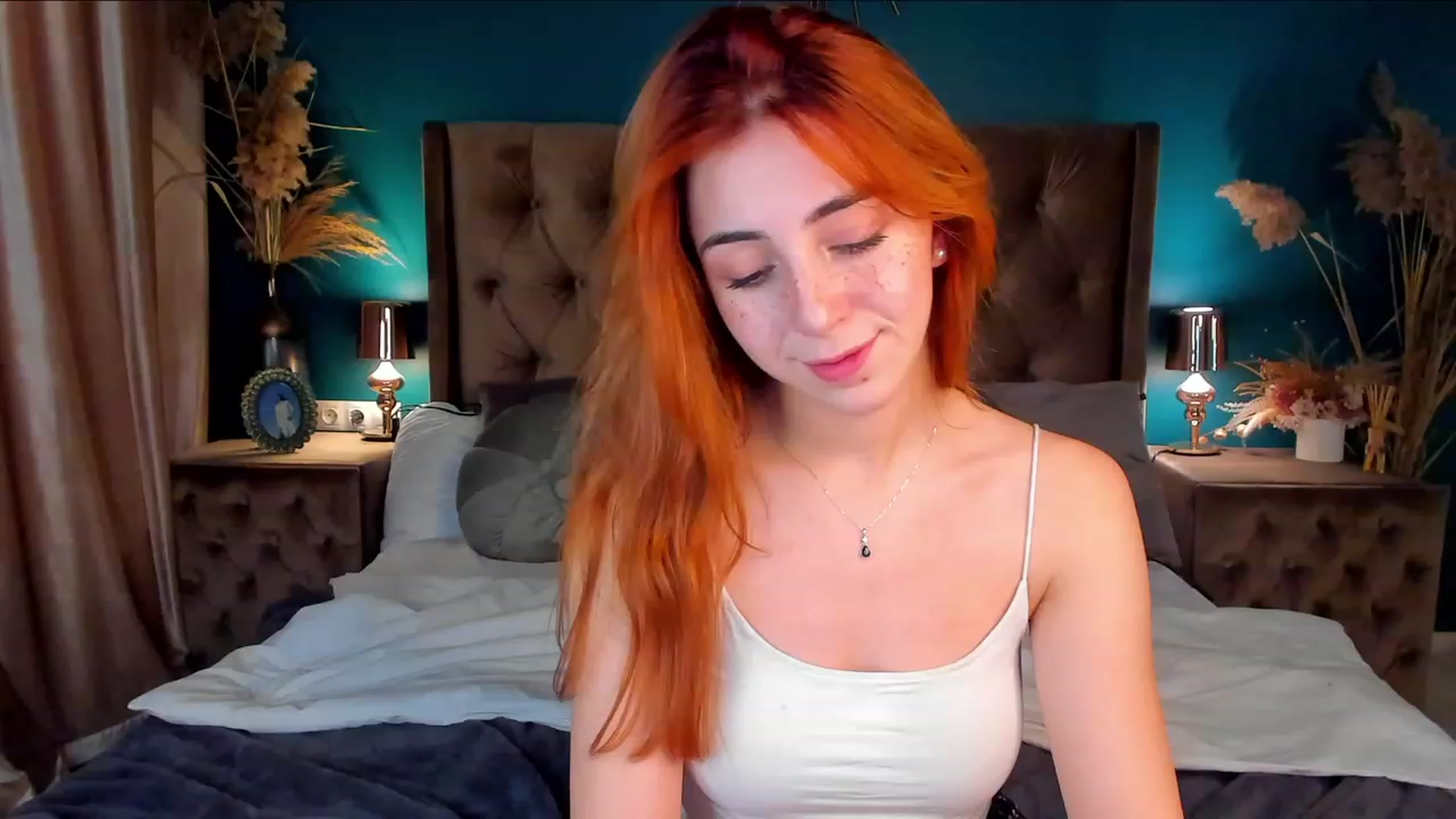 Gallery image thumbnail from ElsaYoung's myfreecams stream on, 12/03/2023, 10:08 image 2 of 20