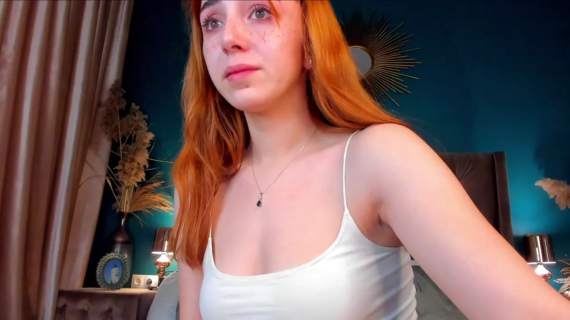 Gallery image thumbnail from ElsaYoung's myfreecams stream on, 12/03/2023, 13:07 image 18 of 20