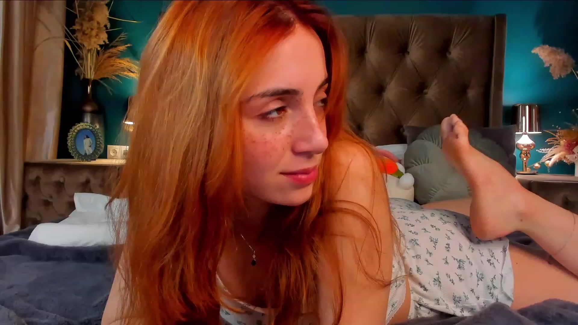 Gallery image thumbnail from ElsaYoung's myfreecams stream on, 12/04/2023, 09:18 image 14 of 20