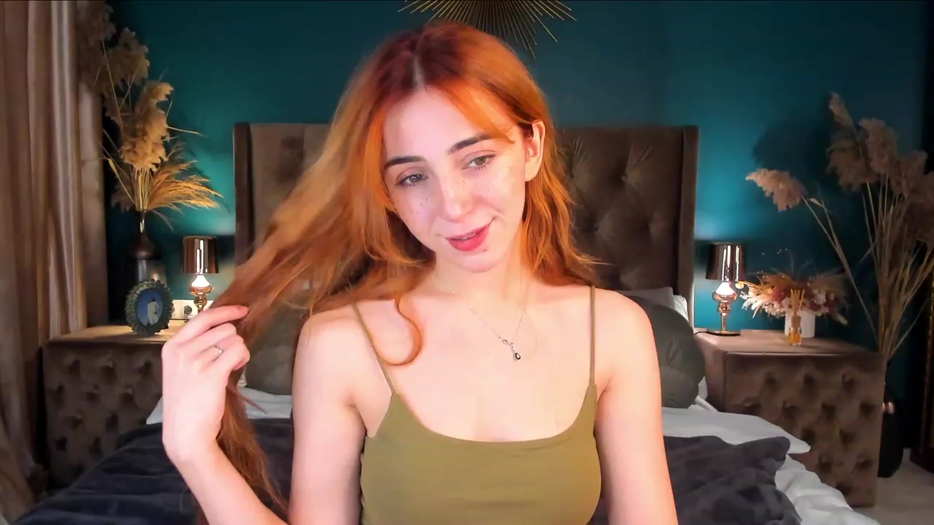 Gallery image thumbnail from ElsaYoung's myfreecams stream on, 12/07/2023, 13:55 image 6 of 20