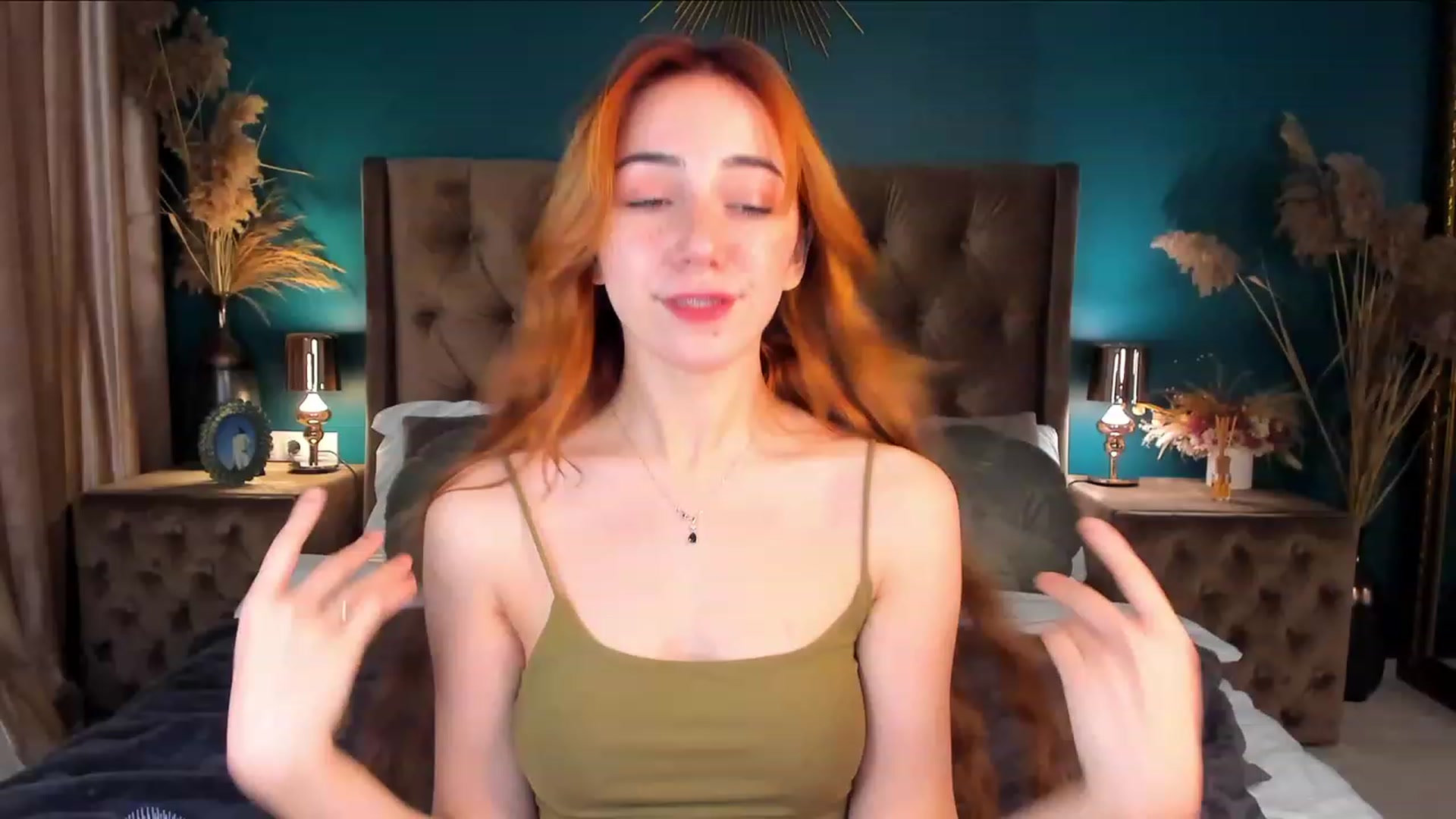 Gallery image thumbnail from ElsaYoung's myfreecams stream on, 12/07/2023, 13:55 image 3 of 20