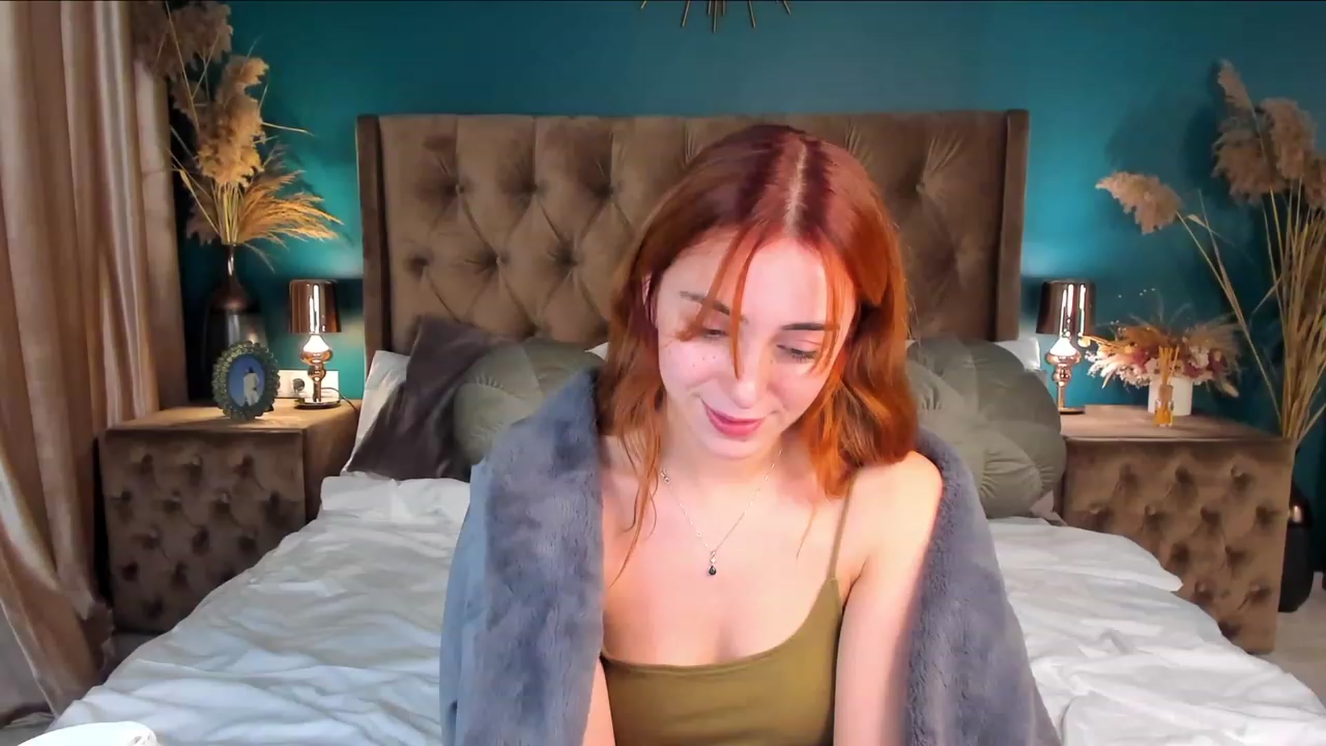 Gallery image thumbnail from ElsaYoung's myfreecams stream on, 12/07/2023, 18:15 image 14 of 20