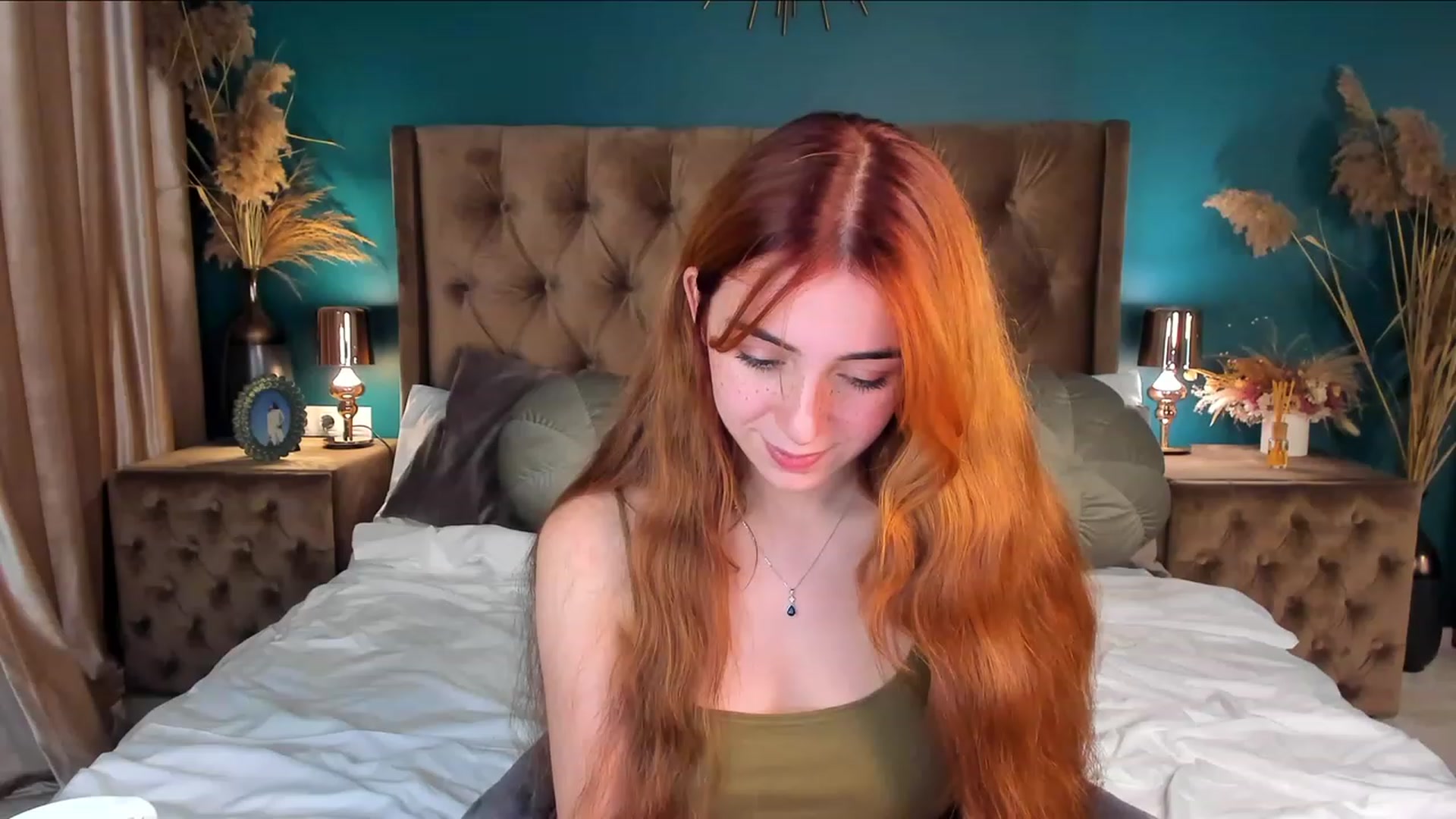 Gallery image thumbnail from ElsaYoung's myfreecams stream on, 12/07/2023, 18:15 image 17 of 20