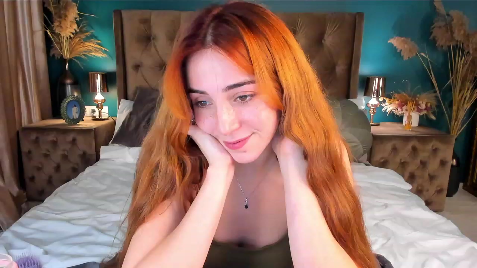 Gallery image thumbnail from ElsaYoung's myfreecams stream on, 12/07/2023, 18:44 image 16 of 20