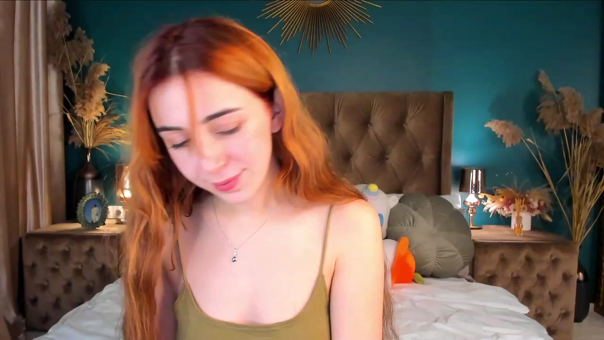Gallery image thumbnail from ElsaYoung's myfreecams stream on, 12/07/2023, 18:44 image 6 of 20