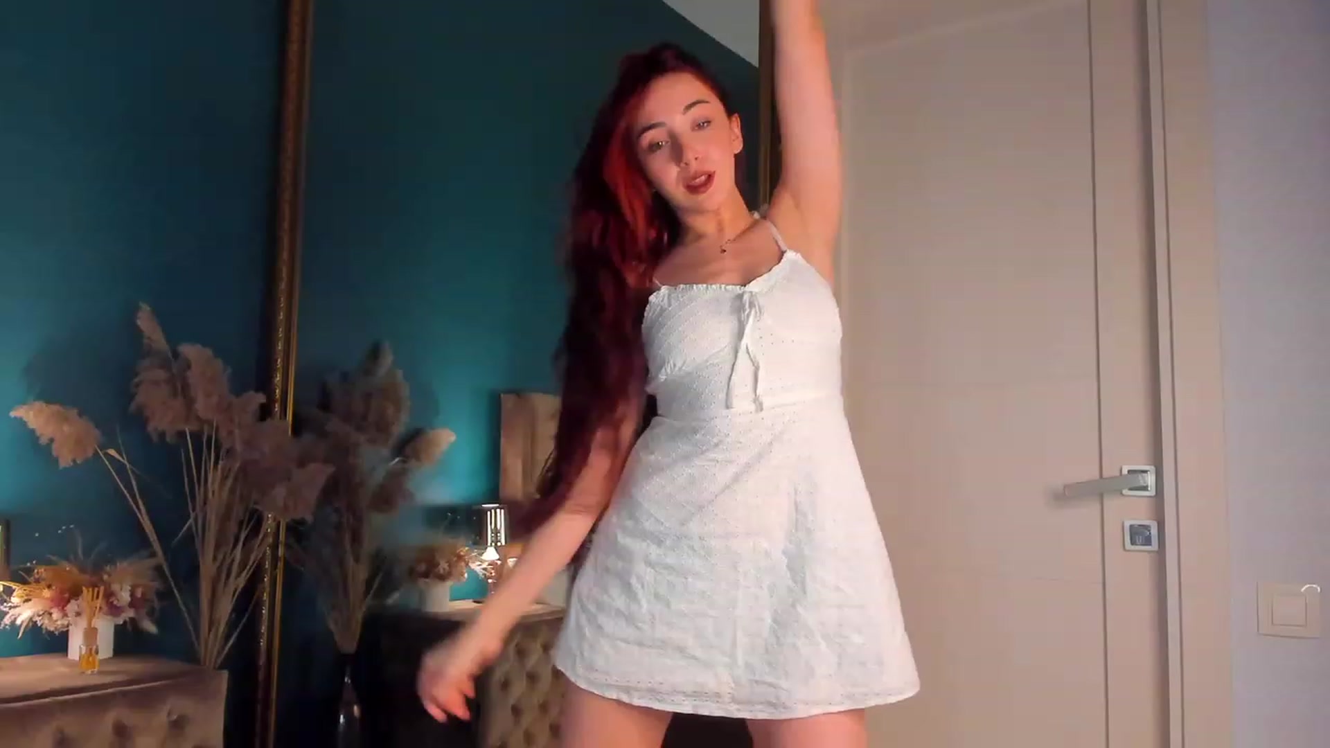 Gallery image thumbnail from ElsaYoung's myfreecams stream on, 12/09/2023, 22:35 image 9 of 20