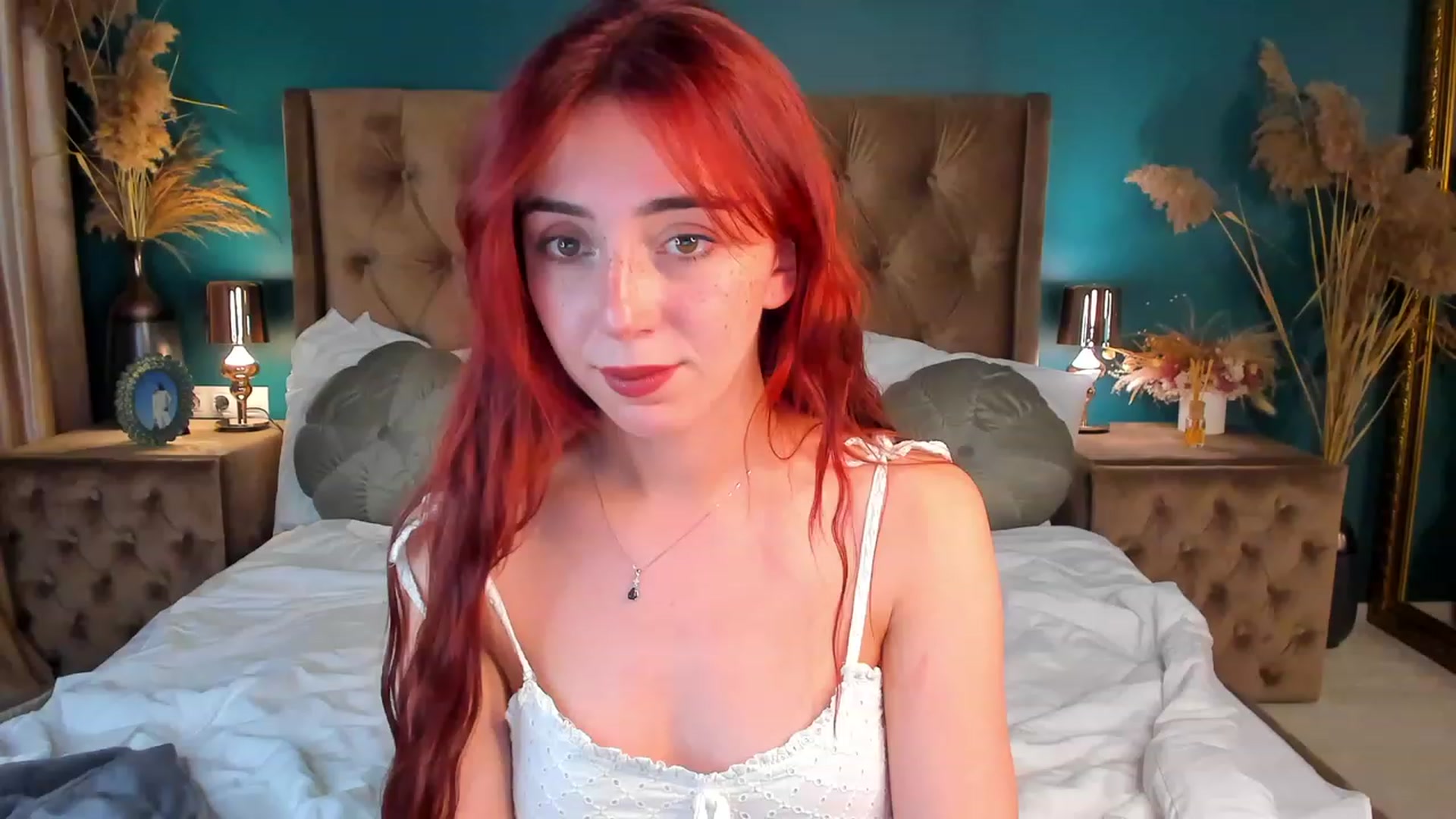 Gallery image thumbnail from ElsaYoung's myfreecams stream on, 12/09/2023, 23:12 image 5 of 20