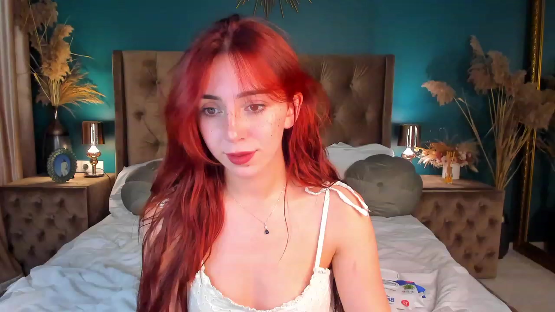 Gallery image thumbnail from ElsaYoung's myfreecams stream on, 12/10/2023, 01:18 image 11 of 20