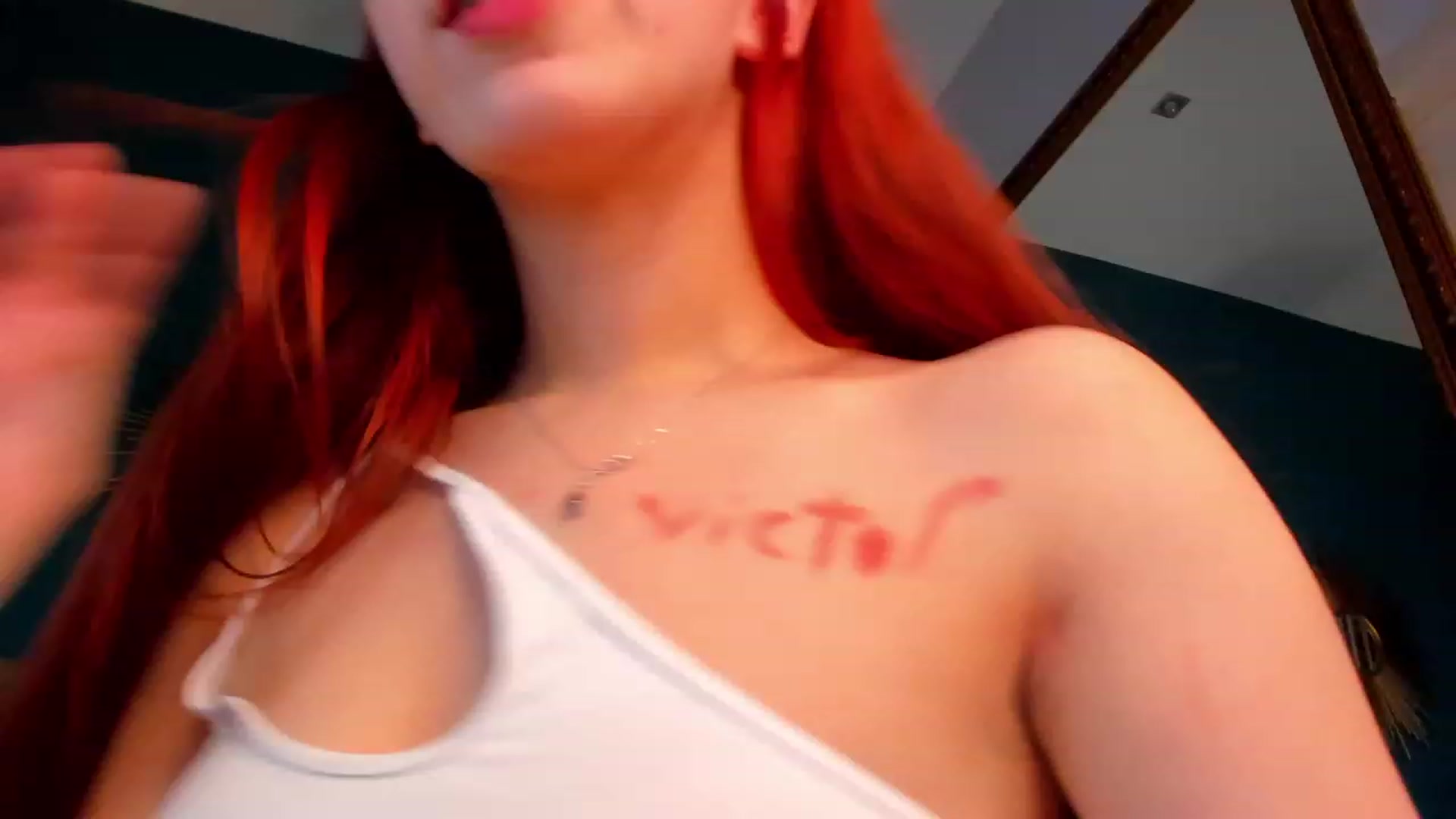 Gallery image thumbnail from ElsaYoung's myfreecams stream on, 12/11/2023, 01:15 image 17 of 20