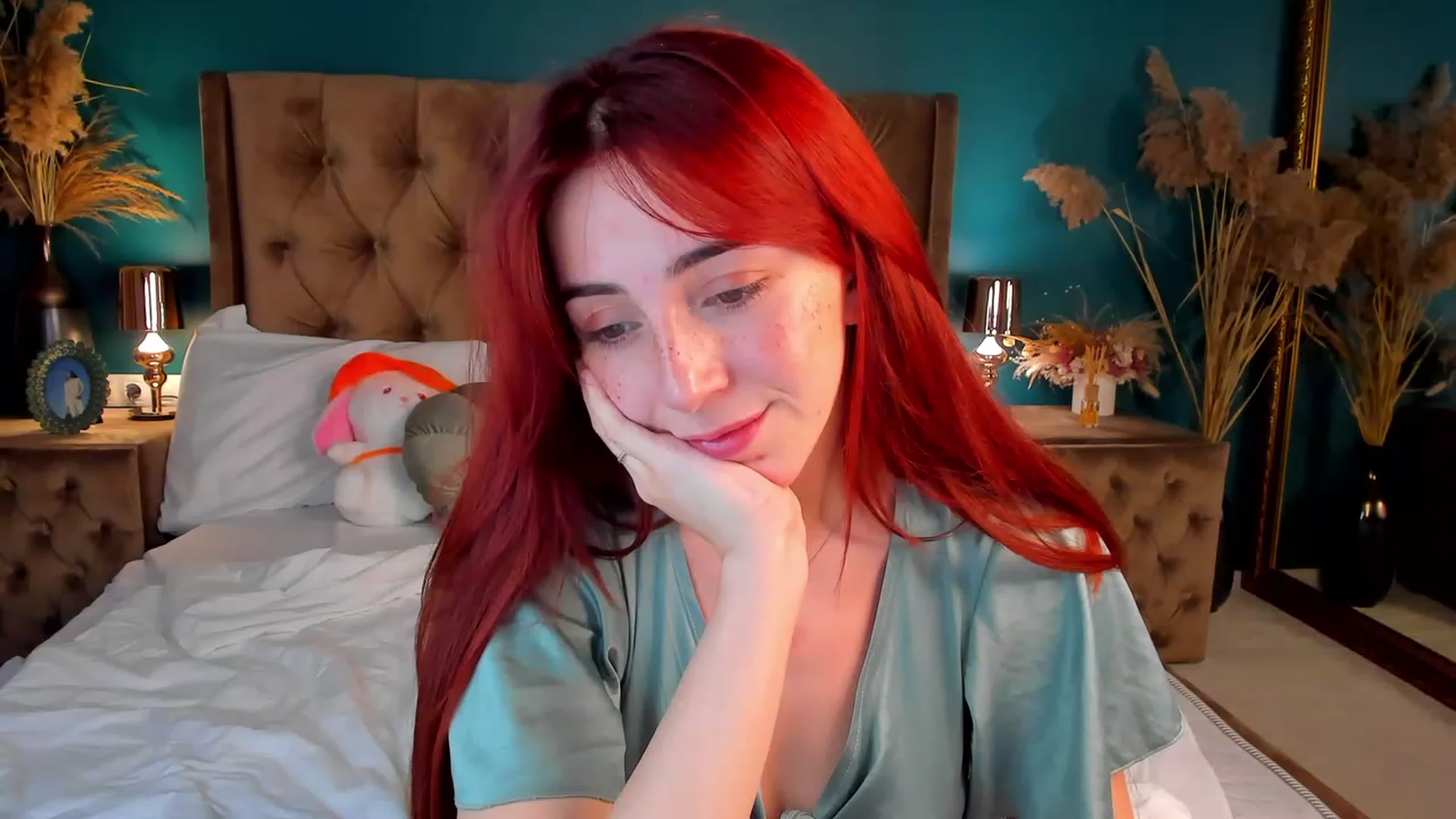Gallery image thumbnail from ElsaYoung's myfreecams stream on, 12/11/2023, 04:24 image 18 of 20