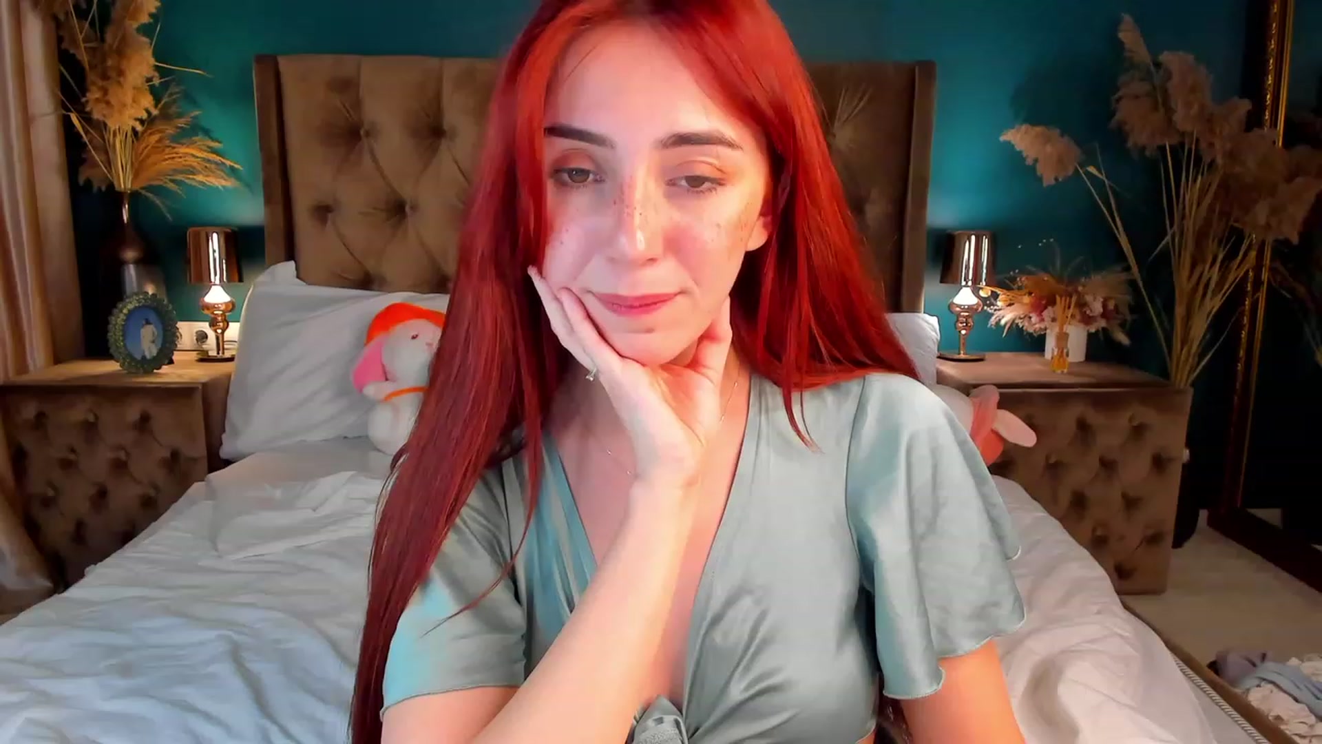 Gallery image thumbnail from ElsaYoung's myfreecams stream on, 12/11/2023, 04:24 image 3 of 20