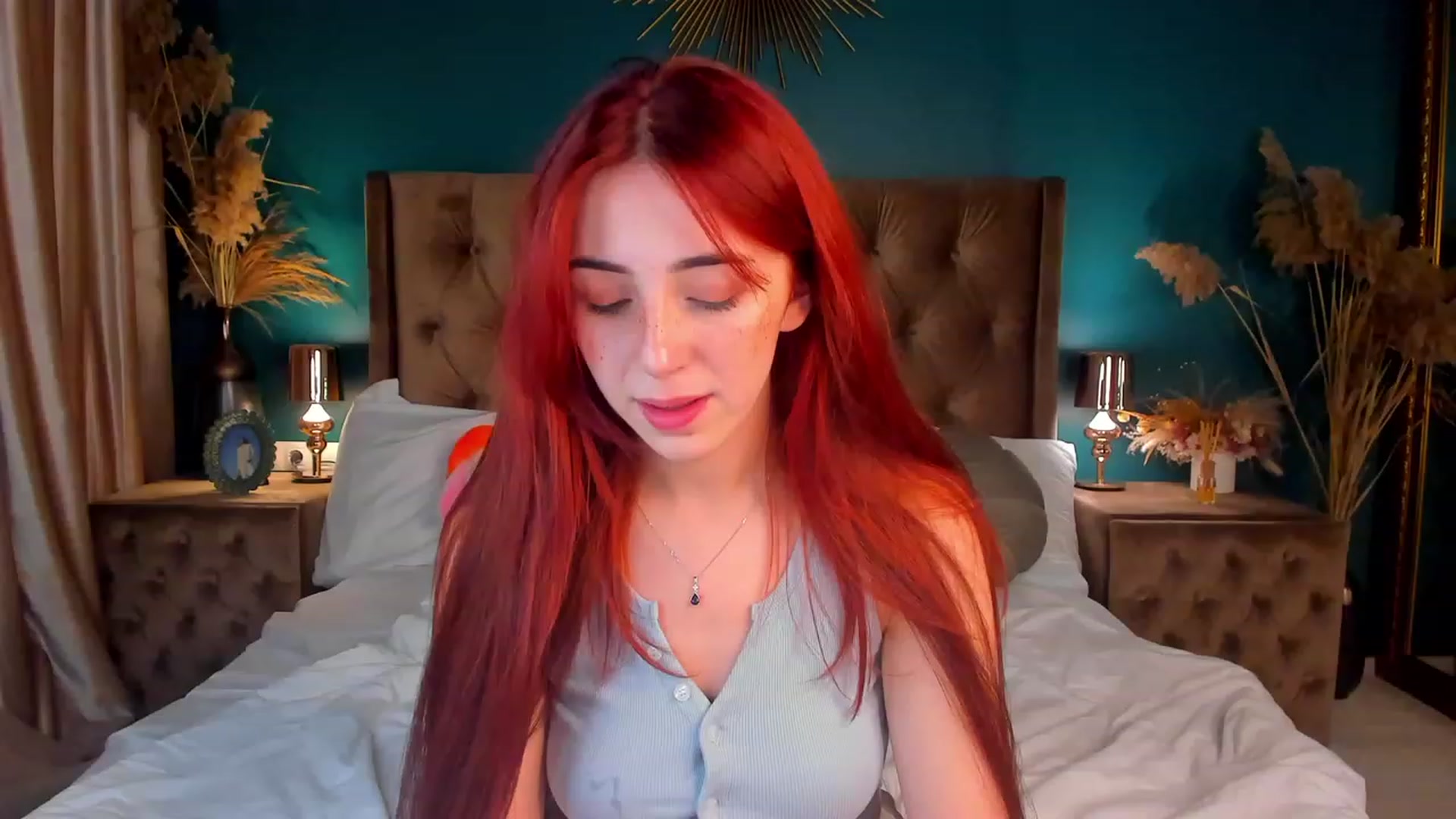 Gallery image thumbnail from ElsaYoung's myfreecams stream on, 12/11/2023, 06:08 image 11 of 20