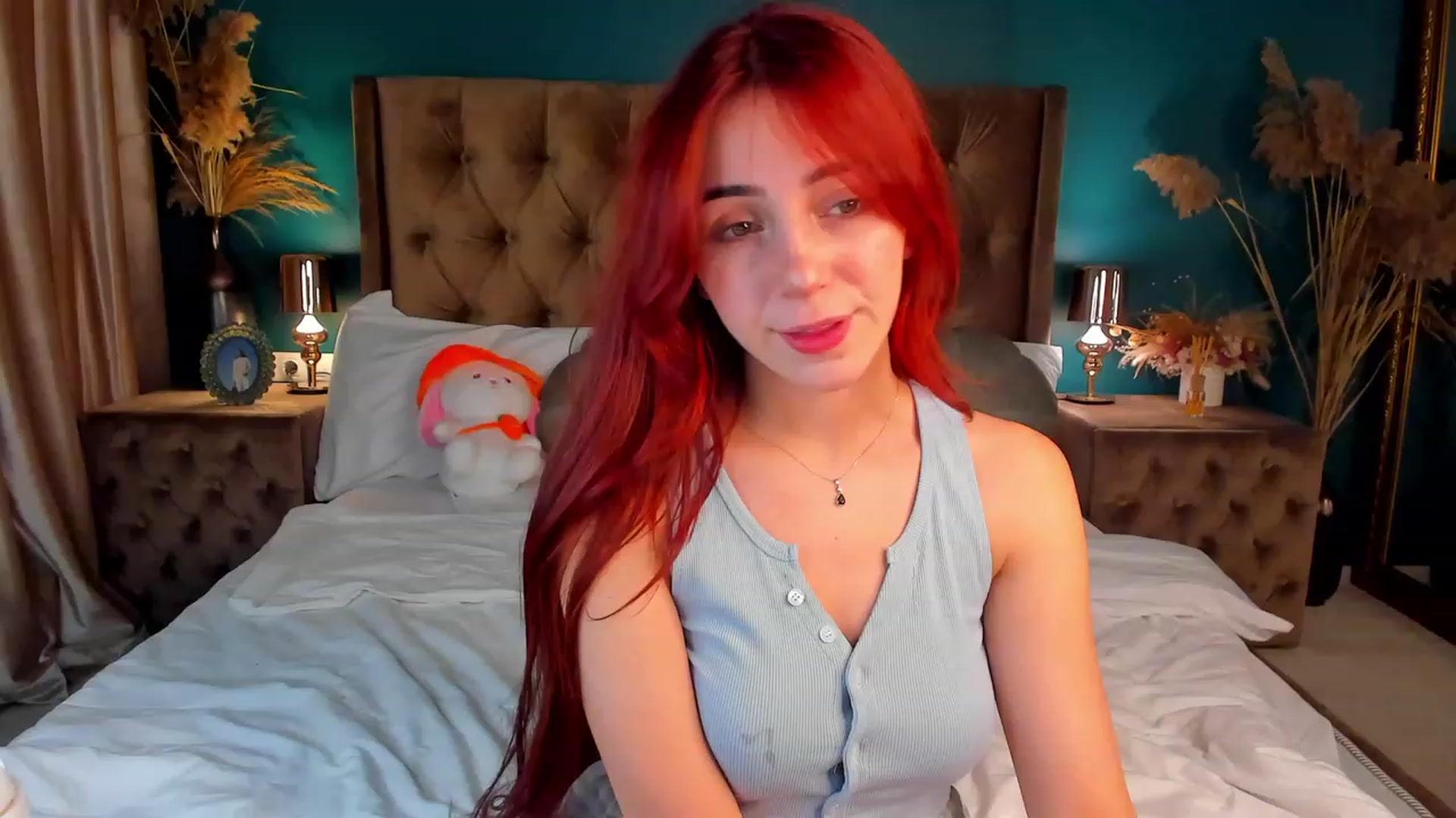 Gallery image thumbnail from ElsaYoung's myfreecams stream on, 12/12/2023, 13:40 image 13 of 20