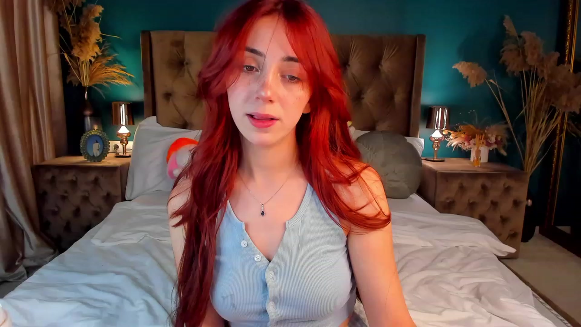 Gallery image thumbnail from ElsaYoung's myfreecams stream on, 12/12/2023, 13:40 image 11 of 20