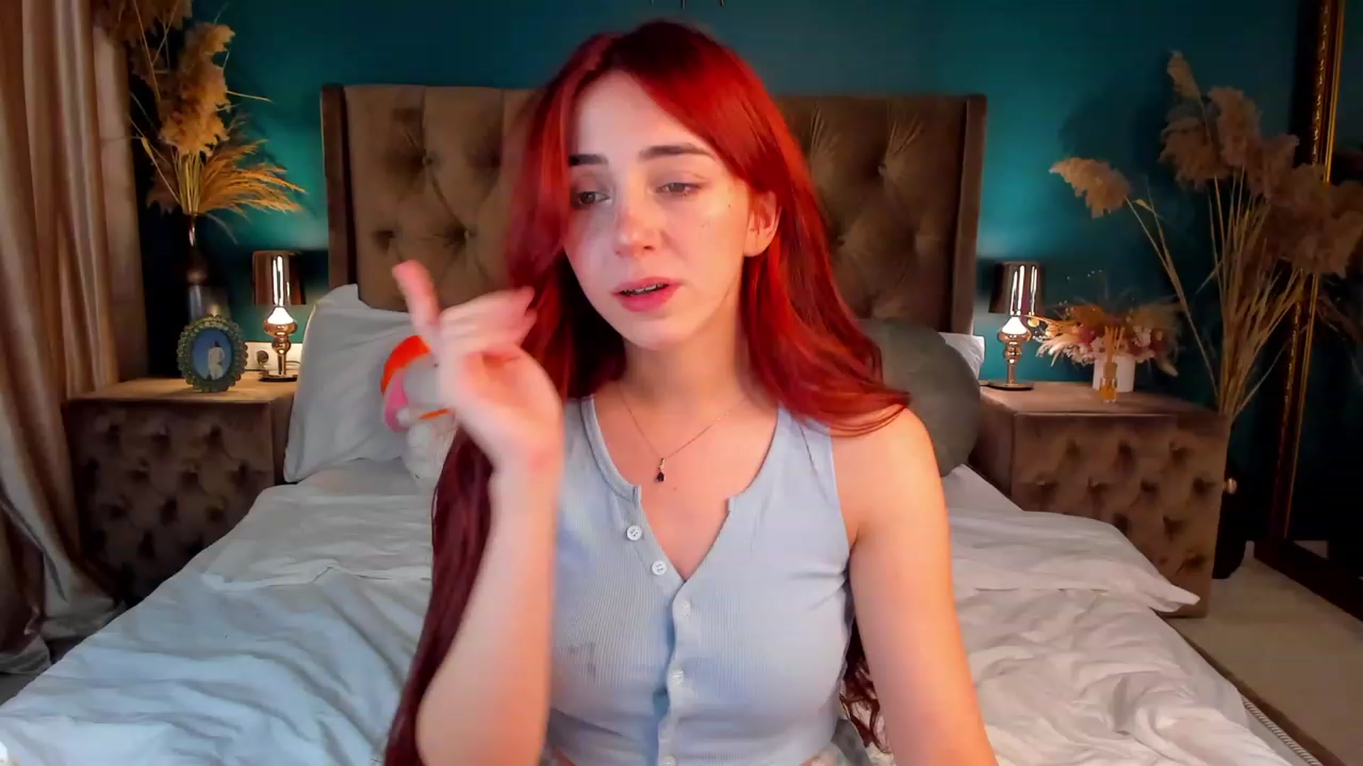 Gallery image thumbnail from ElsaYoung's myfreecams stream on, 12/12/2023, 13:40 image 19 of 20