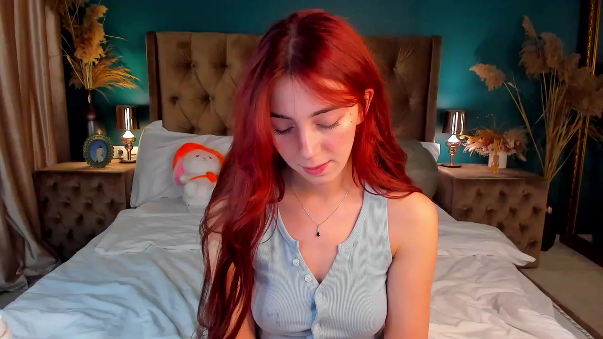 Gallery image thumbnail from ElsaYoung's myfreecams stream on, 12/12/2023, 13:40 image 10 of 20
