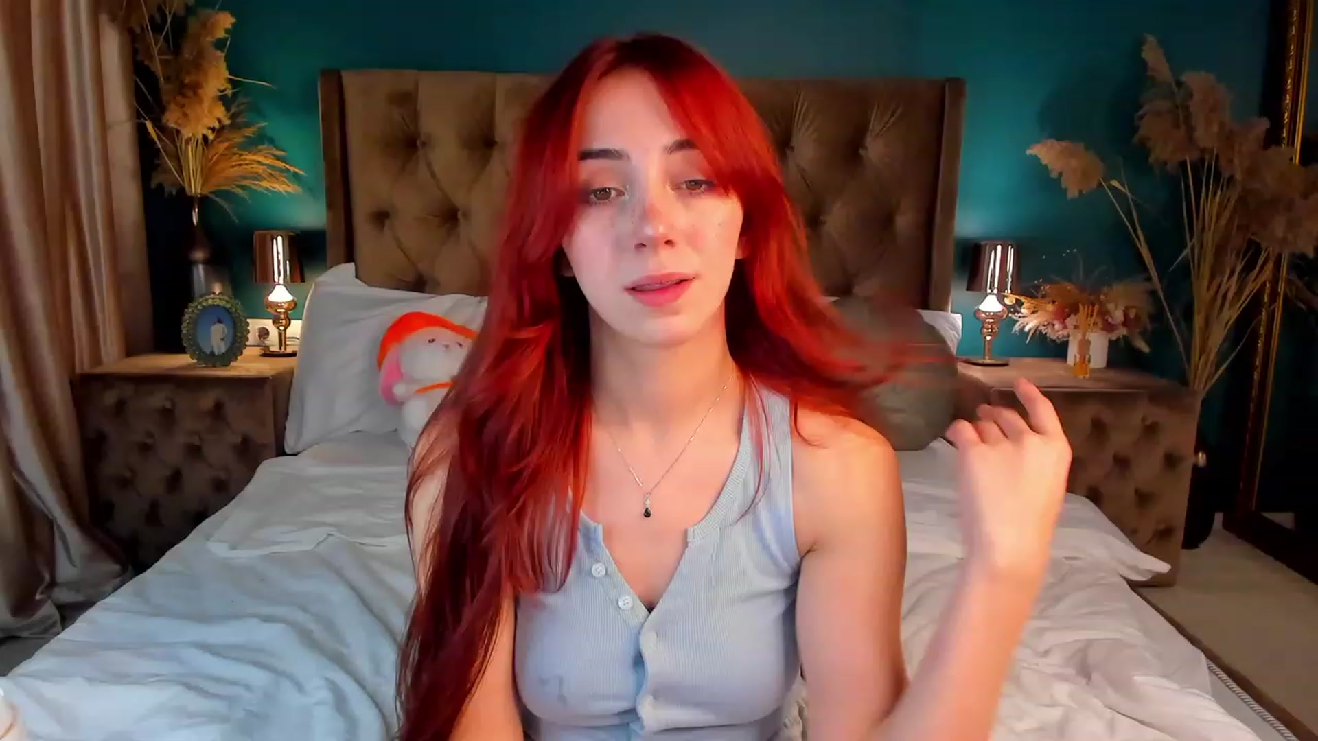 Gallery image thumbnail from ElsaYoung's myfreecams stream on, 12/12/2023, 13:40 image 7 of 20