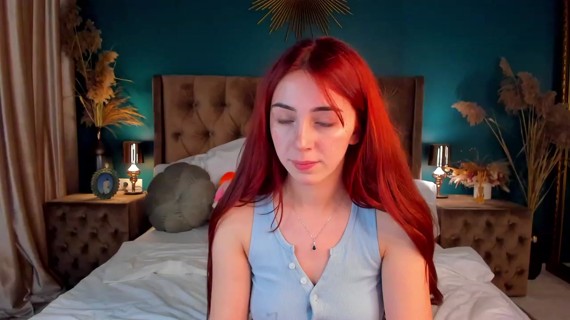 Gallery image thumbnail from ElsaYoung's myfreecams stream on, 12/12/2023, 14:51 image 7 of 20