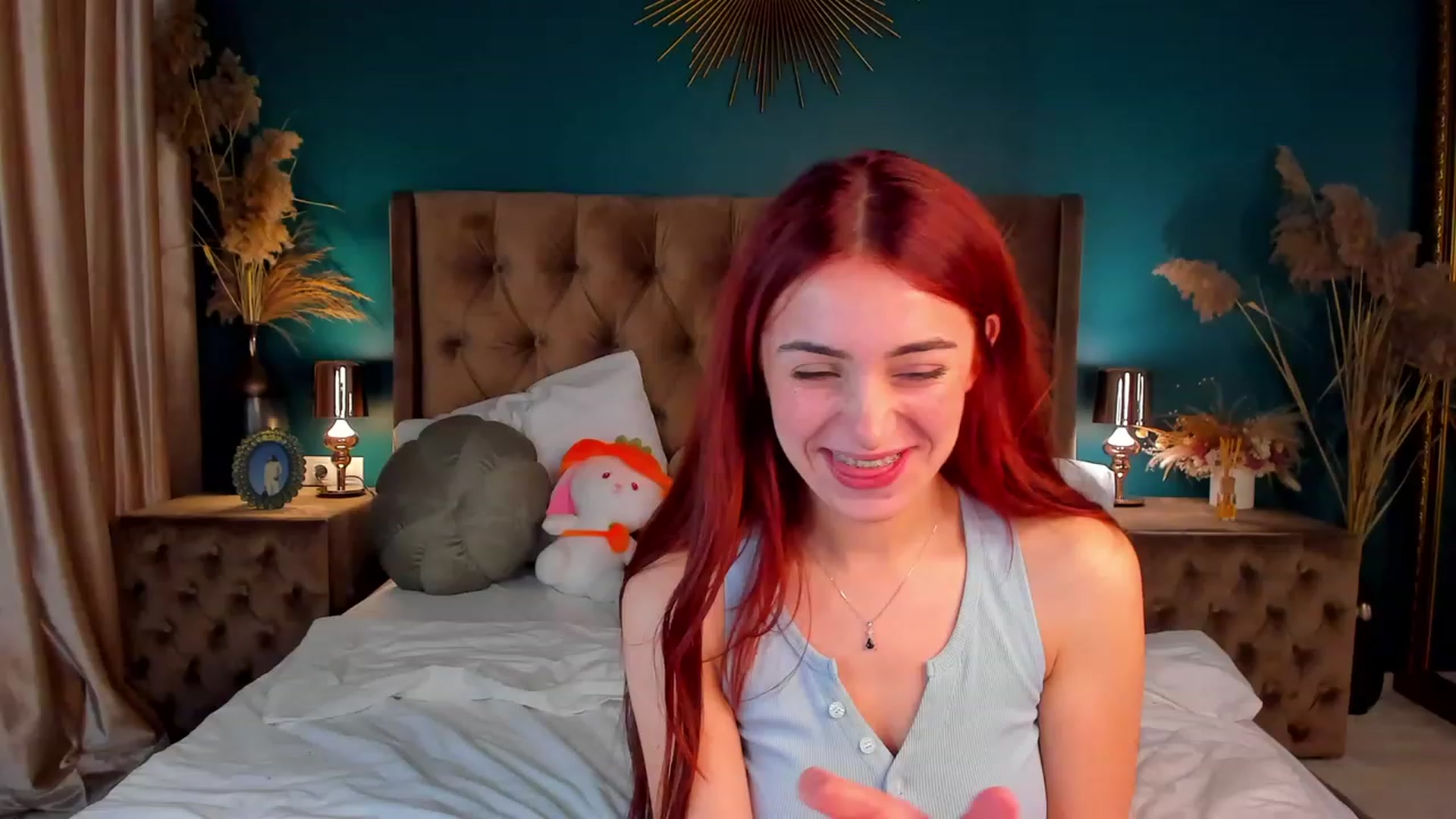 Gallery image thumbnail from ElsaYoung's myfreecams stream on, 12/12/2023, 14:51 image 3 of 20