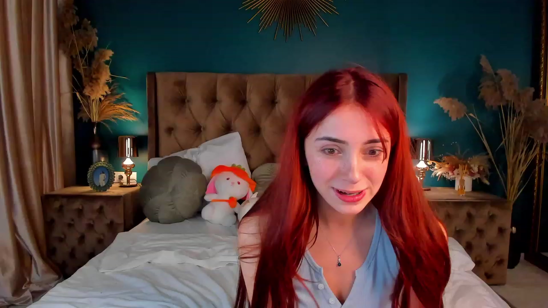 Gallery image thumbnail from ElsaYoung's myfreecams stream on, 12/12/2023, 14:51 image 18 of 20