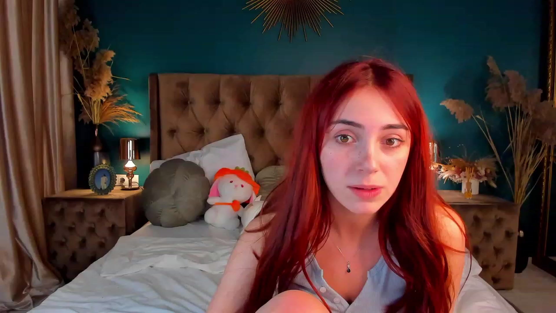 Gallery image thumbnail from ElsaYoung's myfreecams stream on, 12/12/2023, 14:51 image 14 of 20
