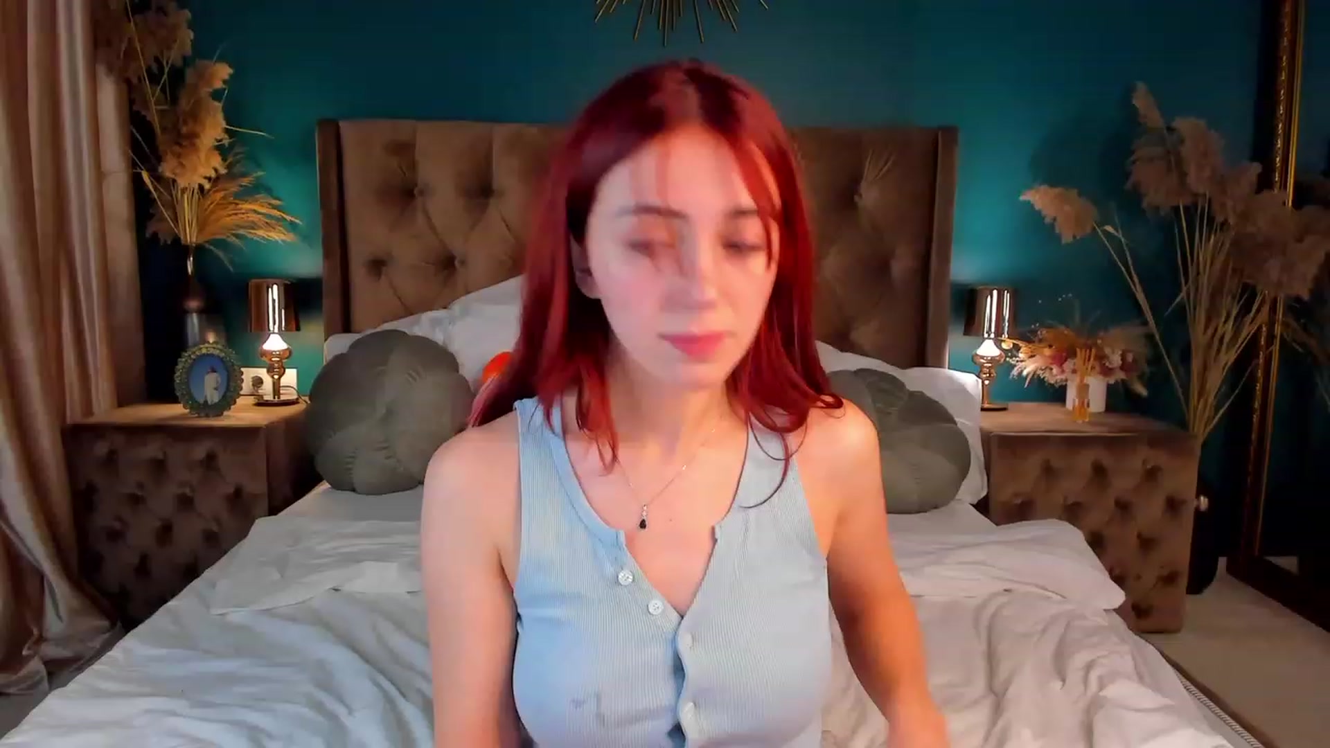 Gallery image thumbnail from ElsaYoung's myfreecams stream on, 12/12/2023, 15:25 image 20 of 20